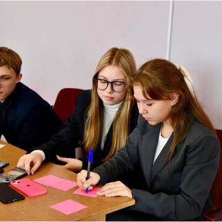 Прошла очередная игра «Что? Где? Когда?» среди школьников